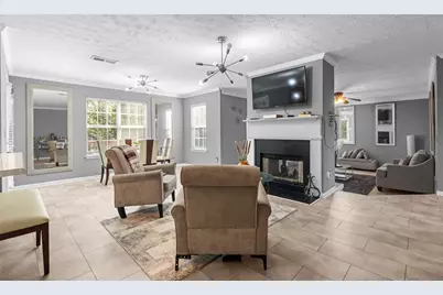 856 Haydens Ridge, Ellenwood, GA 30294 - Photo 16