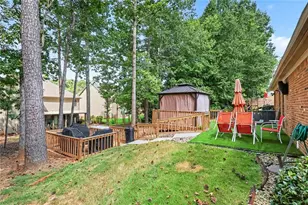 8001 Gossamer Dr, Fairburn, GA 30213 - Photo 4