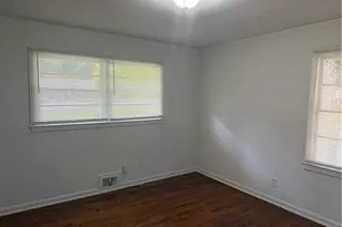 1936 Fort Valley Dr SW, Atlanta, GA 30311 - Photo 12