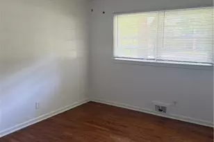 1936 Fort Valley Dr SW, Atlanta, GA 30311 - Photo 10