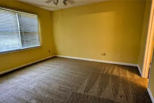 1810 Rockside Ln, Snellville, GA 30078 - Photo 8