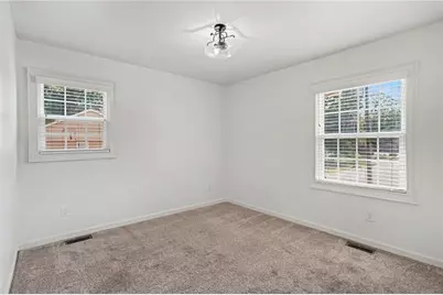 312 W Downing Court, Jonesboro, GA 30238 - Photo 18