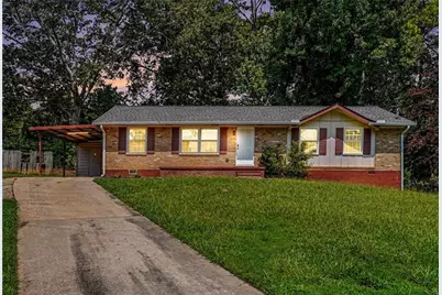 312 W Downing Court, Jonesboro, GA 30238 - Photo 1