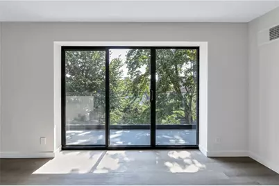 2460 Peachtree Road #913, Atlanta, GA 30305 - Photo 14