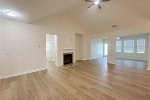 825 Stonehaven Rd SW, Atlanta, GA 30331 - Photo 10