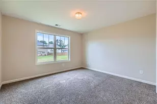 1071 Mcduffie Cir, Douglasville, GA 30134 - Photo 10