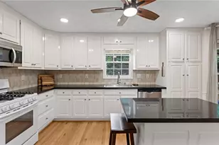 1086 Fieldstone Dr, Canton, GA 30114 - Photo 10