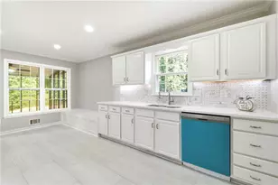 567 Leah Dr, Powder Springs, GA 30127 - Photo 2