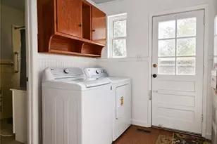 202 S Sage St, Toccoa, GA 30577 - Photo 6