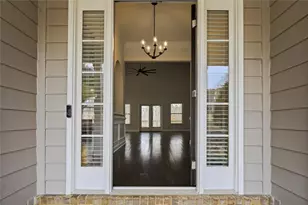 44 S Arbor Shores Dr, Newnan, GA 30265 - Photo 2