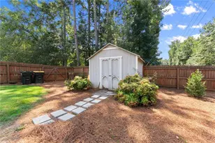 7050 Treeline Dr, Cumming, GA 30028 - Photo 36