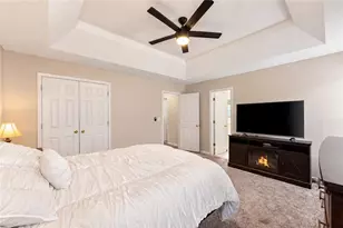 7050 Treeline Dr, Cumming, GA 30028 - Photo 18