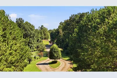 2037 Fontainbleau Drive, Conyers, GA 30094 - Photo 22