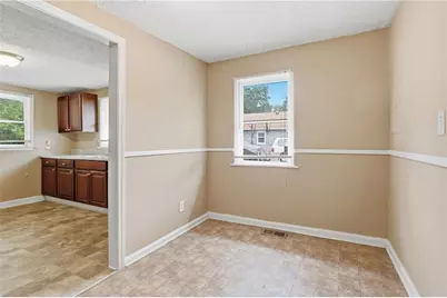 620 Gibbons Drive, Scottdale, GA 30079 - Photo 10