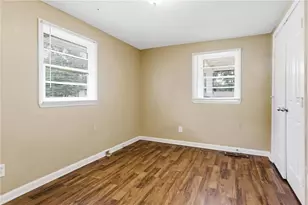 620 Gibbons Dr, Scottdale, GA 30079 - Photo 22