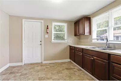 620 Gibbons Drive, Scottdale, GA 30079 - Photo 14