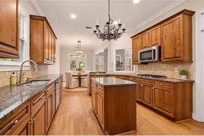 1074 Greenglen Drive SE, Smyrna, GA 30080 - Photo 10