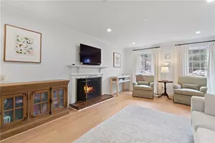 8 Kings Tavern Pl NW, Atlanta, GA 30318 - Photo 8
