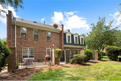 8 Kings Tavern Place NW, Atlanta, GA 30318 - Photo 30