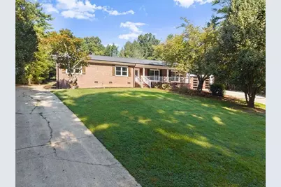 1492 Burns Drive NE, Gainesville, GA 30501 - Photo 6