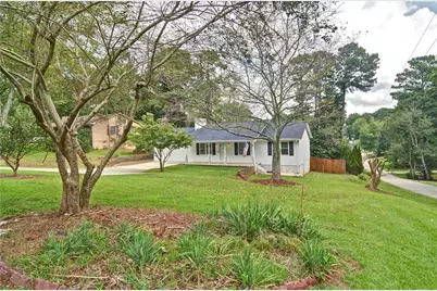 6428 Paradise Point Road, Flowery Branch, GA 30542 - Photo 6