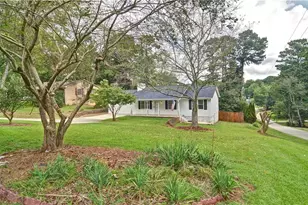 6428 Paradise Point Rd, Flowery Branch, GA 30542 - Photo 6