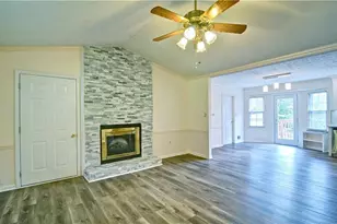 6428 Paradise Point Rd, Flowery Branch, GA 30542 - Photo 10