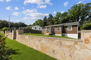 198 Joe Louis Dr NW, Atlanta, GA 30314 - Photo 1