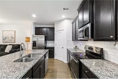 4446 Richmond Court, Stone Mountain, GA 30083 - Photo 2