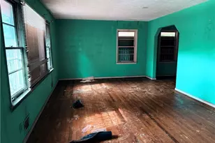 246 W Simon Terrace NW, Atlanta, GA 30318 - Photo 2