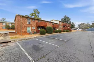 5506 Kingsport Dr, Atlanta, GA 30342 - Photo 34