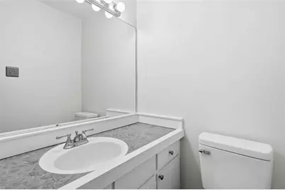 5506 Kingsport Drive, Atlanta, GA 30342 - Photo 18