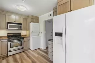 5506 Kingsport Dr, Atlanta, GA 30342 - Photo 12