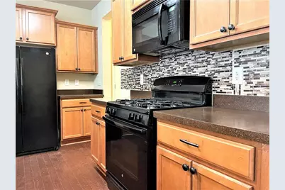 220 Bobbie Way, Woodstock, GA 30189 - Photo 2