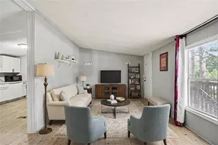 915 Steele Dr, Hampton, GA 30228 - Photo 2