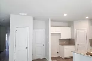 5117 Un Hts Wy, Flowery Branch, GA 30542 - Photo 6