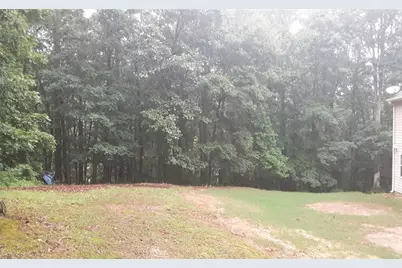 2532 Lois Court, Loganville, GA 30052 - Photo 4
