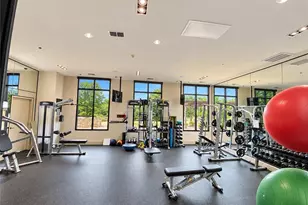2277 Peachtree Rd NE, Atlanta, GA 30309 - Photo 32