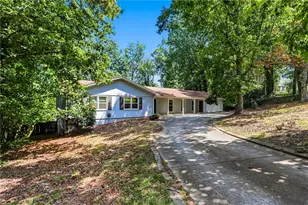 2324 Sussex Ct, Snellville, GA 30078 - Photo 2