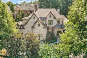 10376 Royal Terrace, Alpharetta, GA 30022 - Photo 2