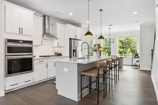 6579 Beacon Dr, Sandy Springs, GA 30328 - Photo 20