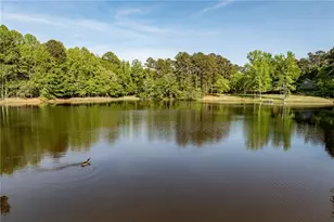 136 Hidden Lake Dr, Hull, GA 30646 - Photo 2