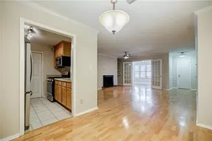 613 Summit N Dr NE, Atlanta, GA 30324 - Photo 16