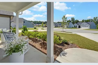 2457 Naples Street, Hoschton, GA 30548 - Photo 4