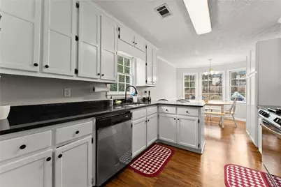 5920 Branden Hill Lane, Buford, GA 30518 - Photo 10