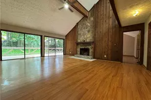 1302 Colony Dr, Marietta, GA 30068 - Photo 10