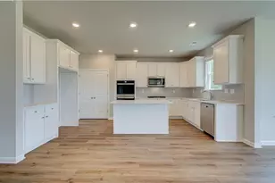 301 Arnewood Cir, McDonough, GA 30253 - Photo 14