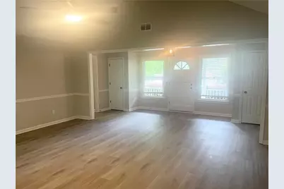 210 Buck Run, Loganville, GA 30052 - Photo 4