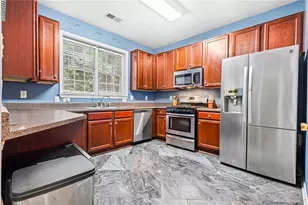 2353 Maplewood Ct SE, Atlanta, GA 30339 - Photo 6