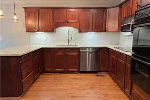 11820 Highland Colony Dr, Roswell, GA 30075 - Photo 10